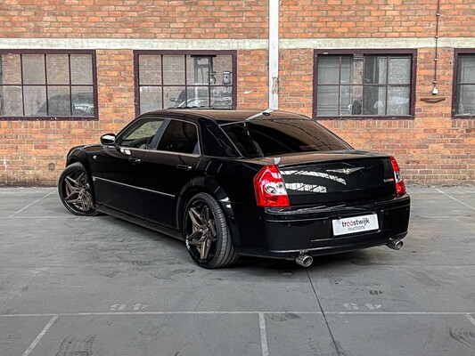 Chrystler 300C SRT8 6.1 V8 425pk 2006