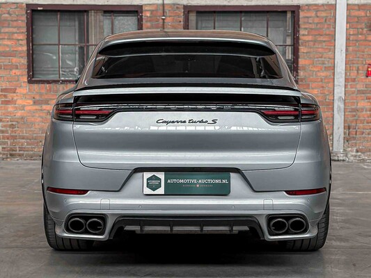 Porsche Cayenne Coupé Turbo S E-Hybrid (TECHART) 4.0 V8 -AKRAPOVIC- 549PS 2019, niederländische Zulassung