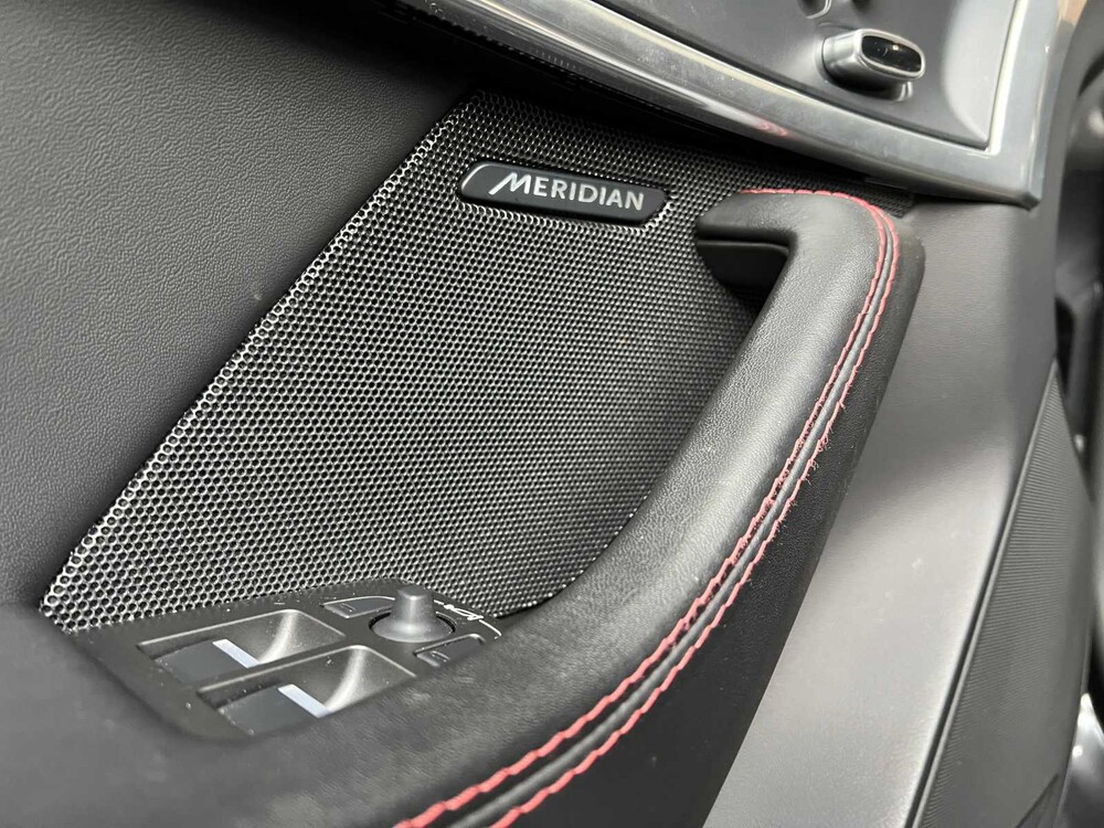 Jaguar F-TYPE P300 RWD R-Dynamic 300hp 2020, R-213-LT