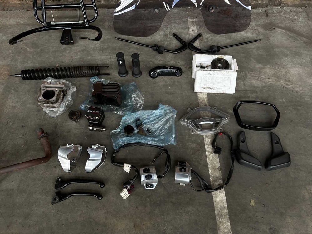 Vespa Sprint 4T (80cc Malossi) AKRAPOVIC, DBS-90-G Scooter