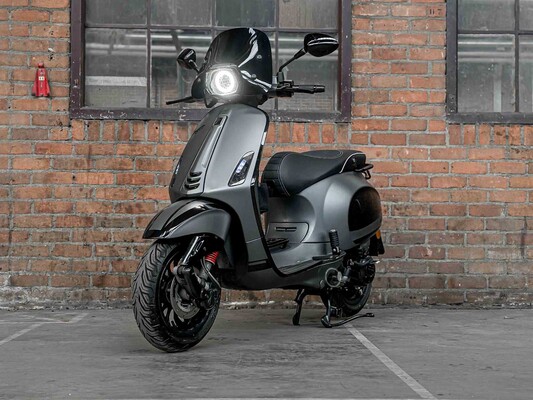 Vespa Sprint 4T (80cc Malossi) AKRAPOVIC, DBS-90-G Roller