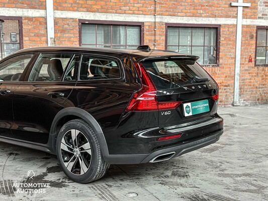 Volvo V60 Cross Country 2.0 D4 AWD Intro Edition 190hp 2019 (Original-NL), ZN-457-L