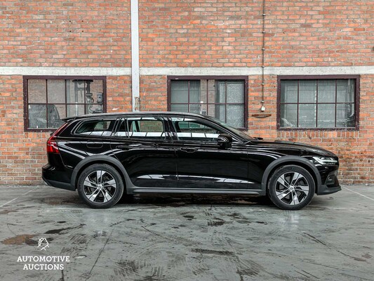 Volvo V60 Cross Country 2.0 D4 AWD Intro Edition 190hp 2019 (Original-NL), ZN-457-L