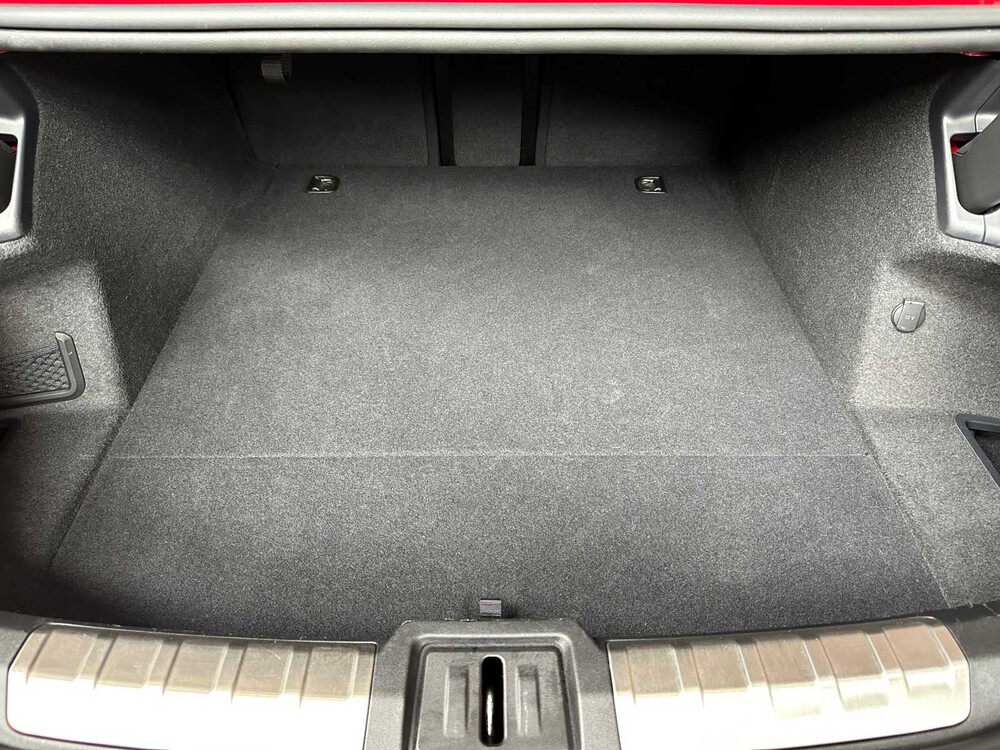 Porsche Taycan Turbo S 93 kWh 626hp 2020