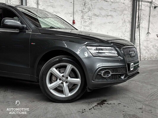 Audi Q5 3.0 TDI quattro S Edition 245pk 2012, HX-912-T