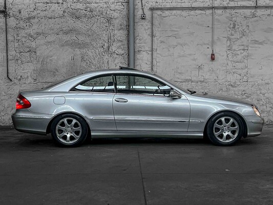 Mercedes-Benz CLK240 Coupe 2.6 V6 Avantgarde 170pk 2002 CLK-klasse, J-956-XG