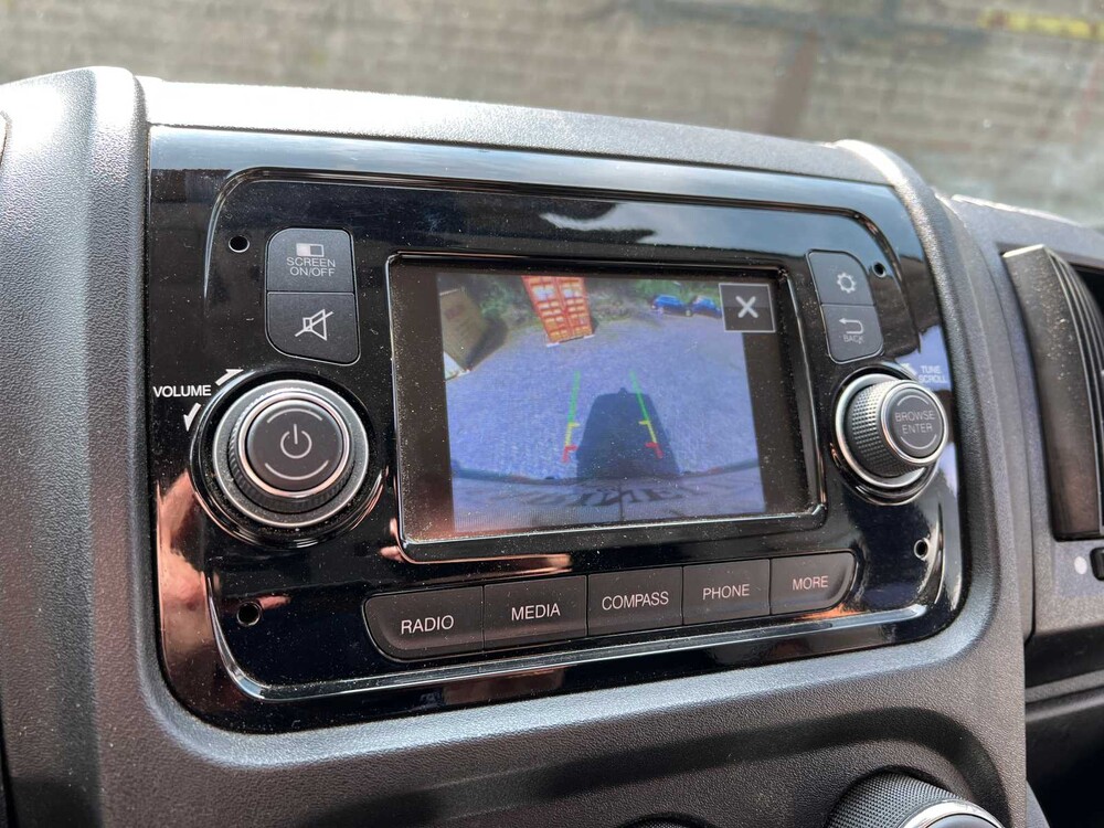 RAM Pro Master 2500 Eiswagen -Eiswagen-