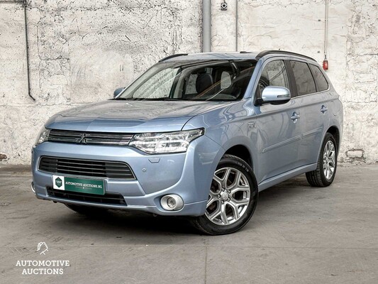 Mitsubishi Outlander 2.0 PHEV Instyle 121hp 2013 -Orig. GB-, 5-SPB-99