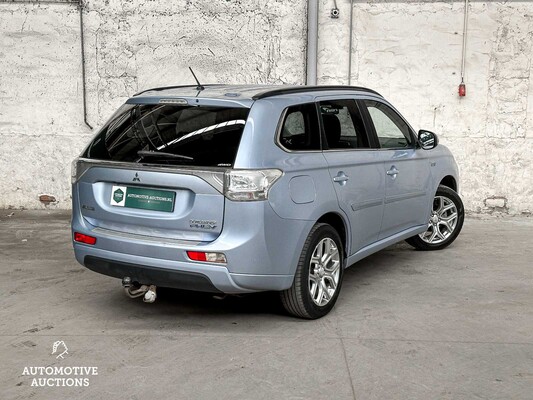 Mitsubishi Outlander 2.0 PHEV Instyle 121PS 2013 -Erstjg. GB-, 5-SPB-99