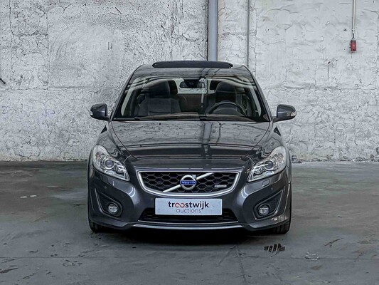 Volvo C30 2.0 D3 R-Design Pro Edition 150hp 2012 (Original-UK), 77-ZDN-7