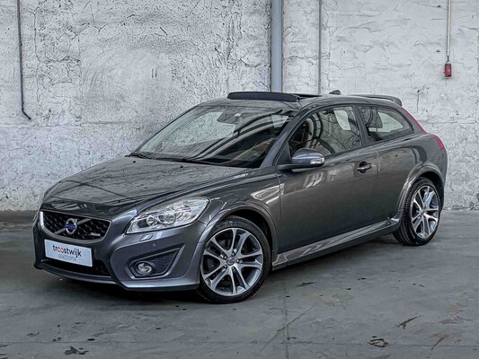 Volvo C30 2.0 D3 R-Design Pro Edition 150hp 2012 (Original-UK), 77-ZDN-7