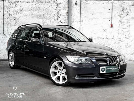 BMW 325i Dynamic Exec. 218pk 2005 (Origineel-NL), 37-RV-HP  -3-serie Touring-