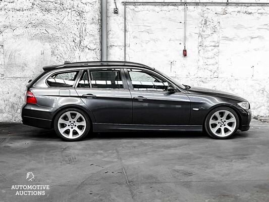 BMW 325i Dynamic Exec. 218hp 2005 (Original-NL), 37-RV-HP -3-serie Touring-