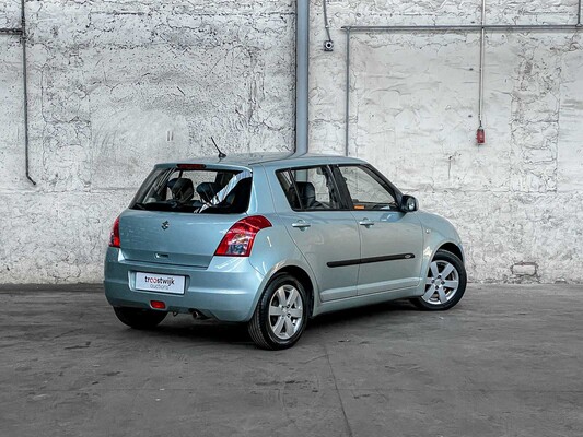 Suzuki Swift 1.3 Shogun 92hp 2008, 86-ZL-KL