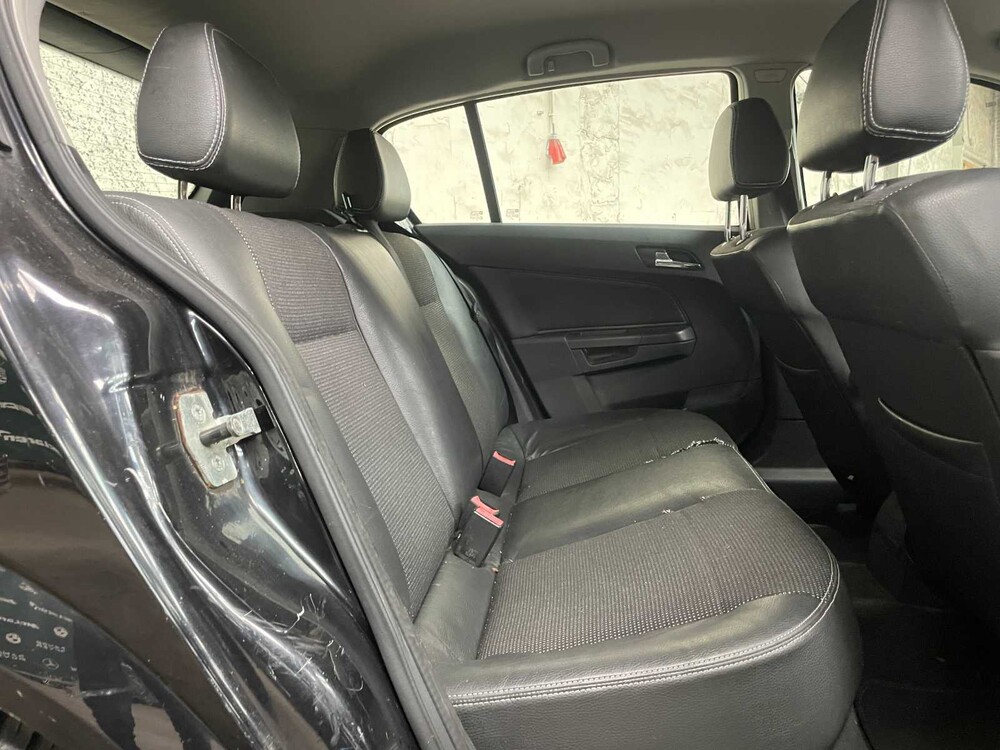 Opel Astra 1.8 Cosmo 125PS 2004, (Original-NL), 31-PB-SK 