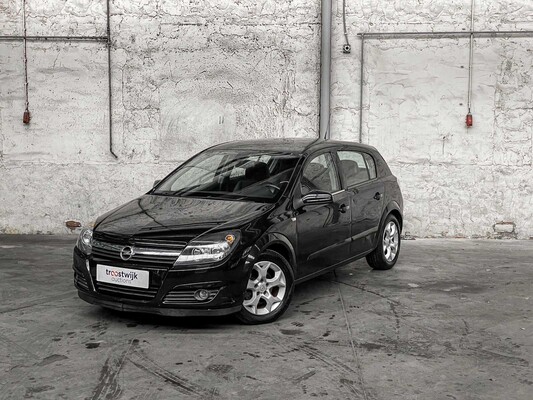 Opel Astra 1.8 Cosmo 125pk 2004, (Origineel-NL), 31-PB-SK 