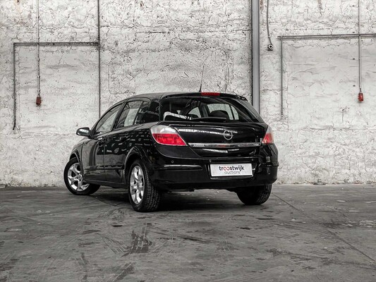 Opel Astra 1.8 Cosmo 125hp 2004, (Original-NL), 31-PB-SK 