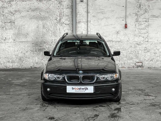 BMW 316i Touring Black&Silver II 3er116PS 2004 (Original-NL), 01-PF-HN