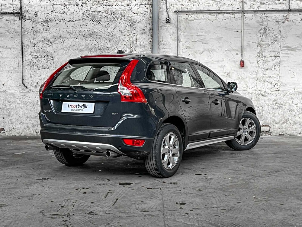 Volvo XC60 2.0T Summum 203PS 2010 (Original-NL), 42-LRP-3