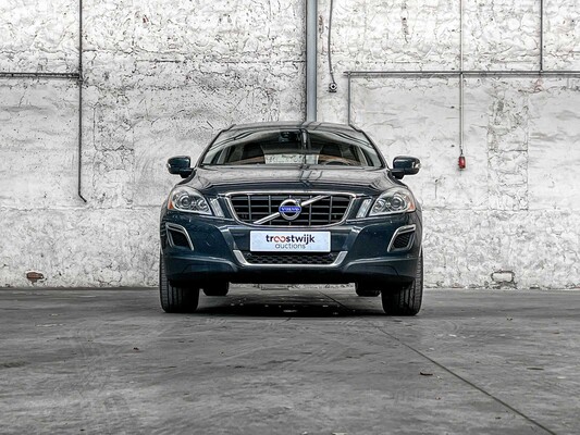 Volvo XC60 2.0T Summum 203hp 2010 (Original-NL), 42-LRP-3