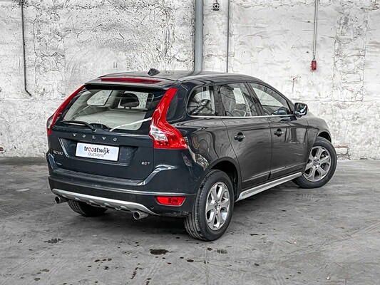 Volvo XC60 2.0T Summum 203PS 2010 (Original-NL), 42-LRP-3