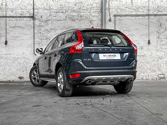 Volvo XC60 2.0T Summum 203PS 2010 (Original-NL), 42-LRP-3