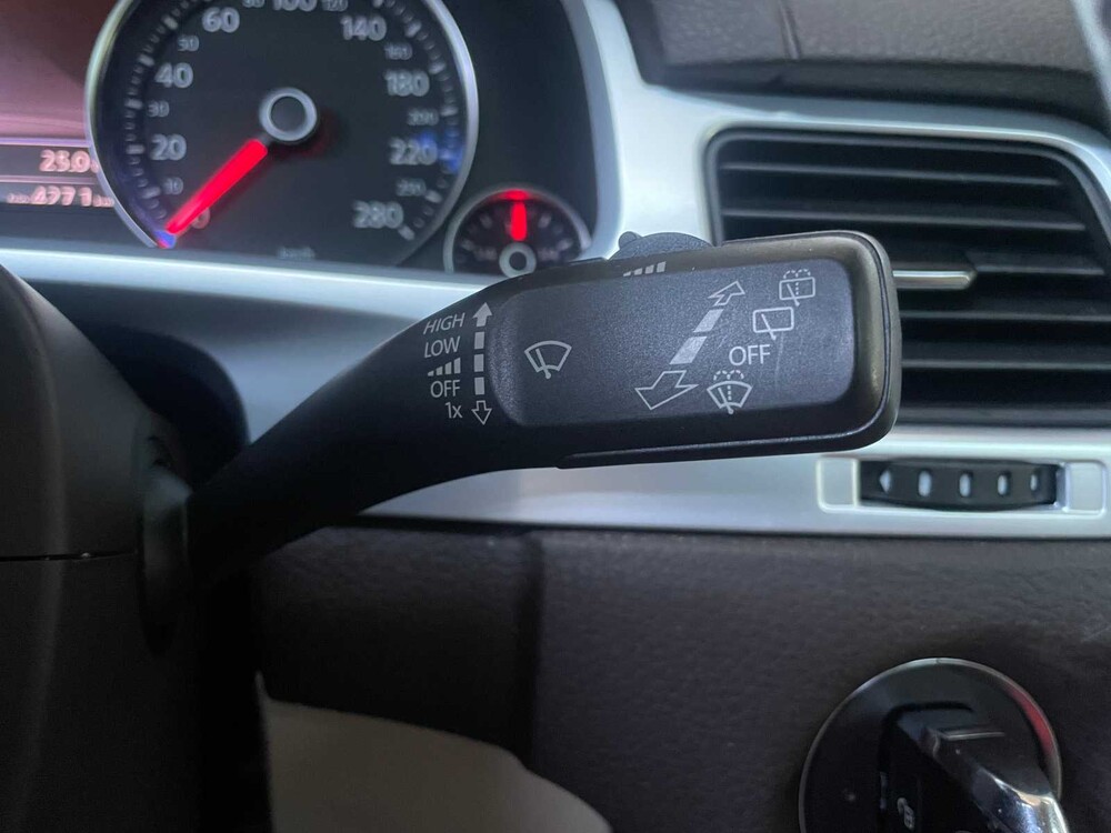 Volkswagen Touareg 3.0 TDI Highline 239PS 2010 (Original-NL+1. Besitzer), 67-NLD-1