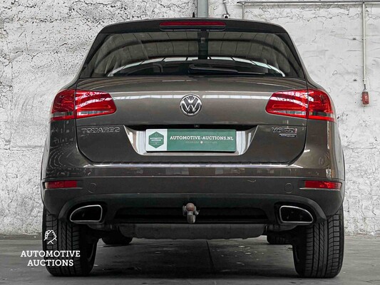 Volkswagen Touareg 3.0 TDI Highline 239hp 2010 (Original-NL+1st owner), 67-NLD-1