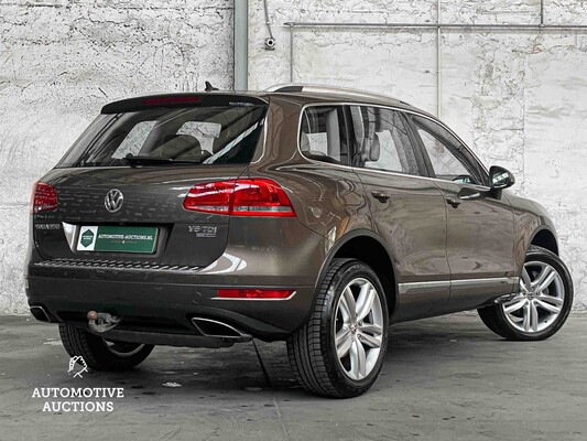 Volkswagen Touareg 3.0 TDI Highline 239pk 2010 (Origineel-NL+1e eigenaar), 67-NLD-1