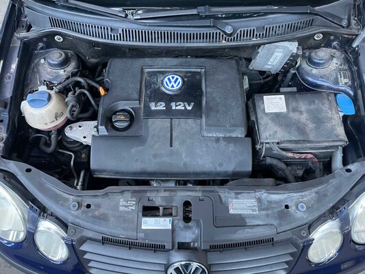 Volkswagen Polo 1.2-12V Comfortline 64hp 2002 (Original-NL), 62-LH-BZ