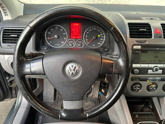 Volkswagen Golf 2.0 FSI Comfortline 150hp 2007, 52-TP-BR