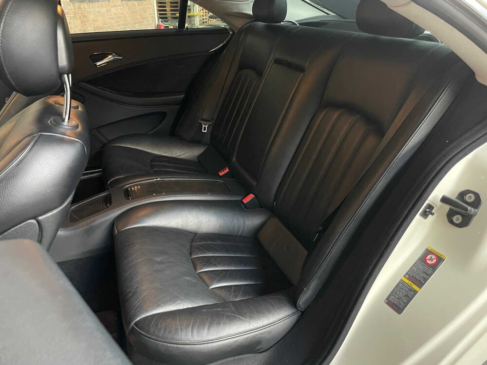 Mercedes CLS500 5.0 V8 306PS 2005 -youngtimer-