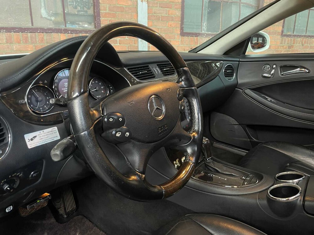 Mercedes CLS500 5.0 V8 306PS 2005 -youngtimer-