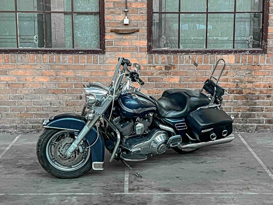 Harley-Davidson FLHRCI Road King Classic 100th Anniversary Touring 1450cc 2003 Motorcycle