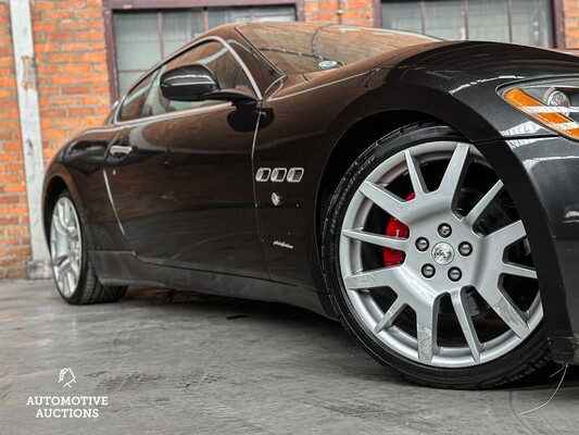 Maserati GranTurismo 4.2 V8 405hp 2008 youngtimer