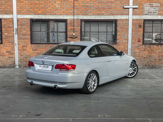 BMW 335i Coupe E92 306hp 2006 3-series, 67-GLX-6 Youngtimer