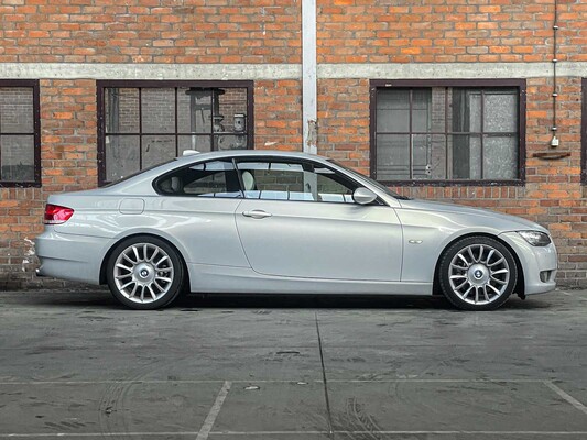 BMW 335i Coupe E92 306hp 2006 3-series, 67-GLX-6 Youngtimer