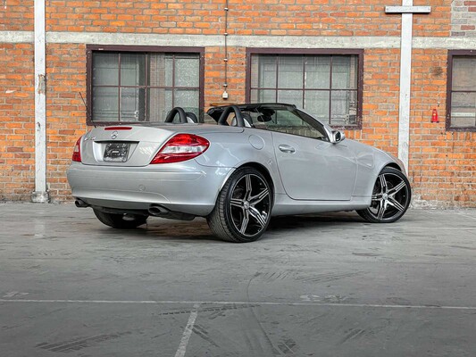 Mercedes-Benz SLK350 3.5 V6 272hp 2004 AIRSCARF Youngtimer