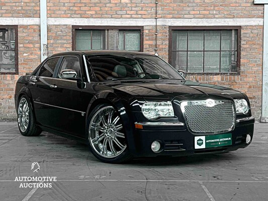 Chrysler 300C HEMI 5.7 V8 340PS 2004 Youngtimer