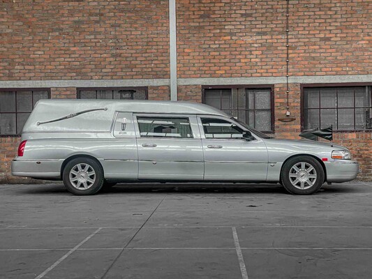 Lincoln Town Car Superior Coach Hearse 242hp 2008, 04-ZL-XB