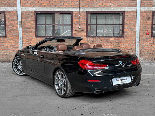 BMW 650i xDrive 4.4L V8 407pk F12 Cabriolet 2014