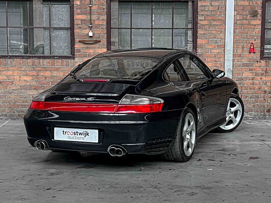 Porsche 911 Carrera 4S 996 320hp 2003