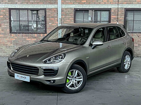 Porsche Cayenne S E-Hybrid 3.0 416PS 2015 (Original-NL), 6-ZGG-64