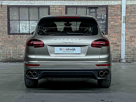 Porsche Cayenne S E-Hybrid 3.0 416pk 2015 (Origineel-NL), 6-ZGG-64