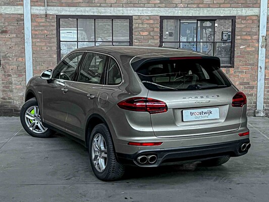 Porsche Cayenne S E-Hybrid 3.0 416PS 2015 (Original-NL), 6-ZGG-64