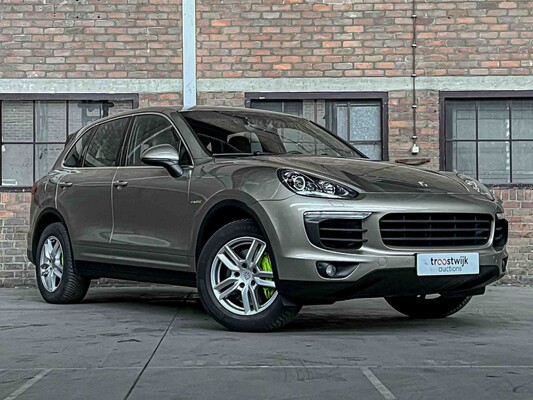 Porsche Cayenne S E-Hybrid 3.0 416pk 2015 (Origineel-NL), 6-ZGG-64