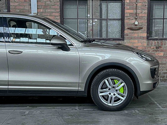 Porsche Cayenne S E-Hybrid 3.0 416pk 2015 (Origineel-NL), 6-ZGG-64