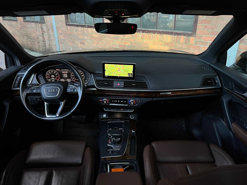 Audi Q5 2.0 TFSI quattro 252PS 2018, X-406-RJ