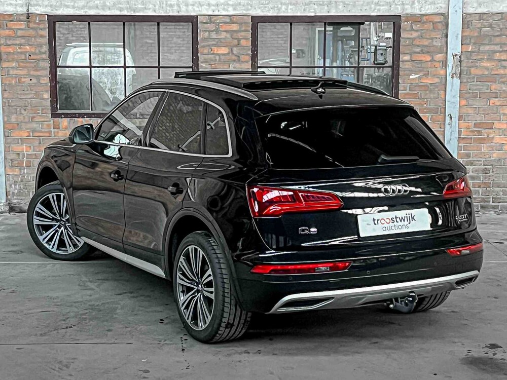 Audi Q5 2.0 TFSI quattro 252PS 2018, X-406-RJ