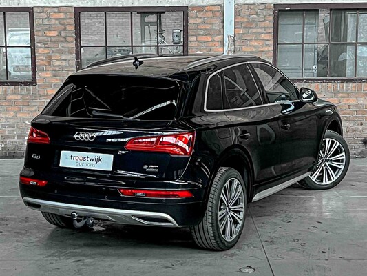 Audi Q5 2.0 TFSI quattro 252PS 2018, X-406-RJ